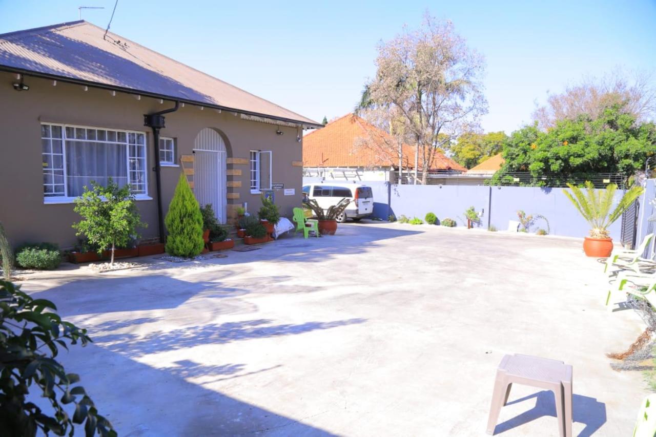 Union Guesthouse Pretoria-Noord Exterior foto